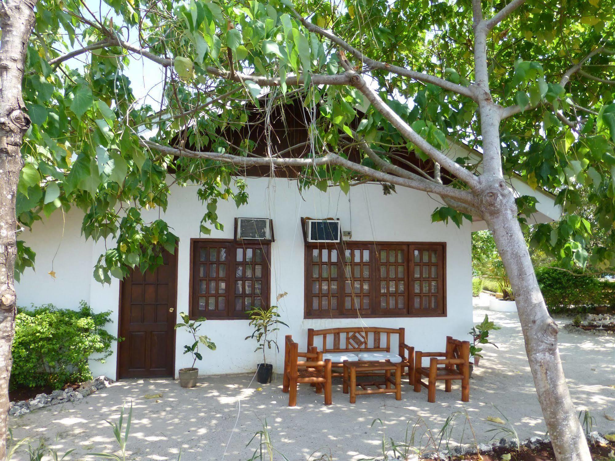 Talima Beach Villas & Dive Resort Себу Экстерьер фото